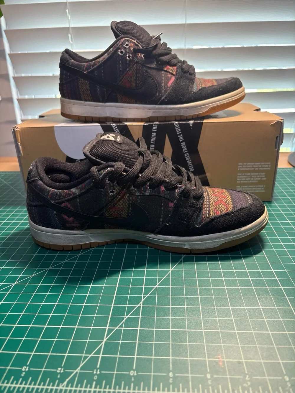Nike Dunk Low Men's Size 8 Black/White Hacky Sack Premium SB QS 504750-901